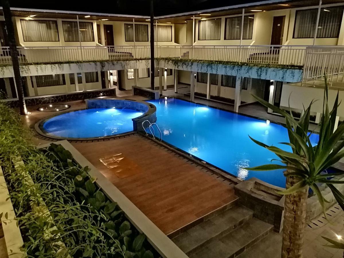 Arkeo Hotel Бандунг Екстер'єр фото