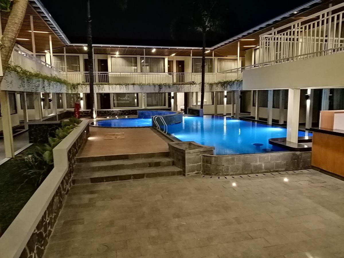 Arkeo Hotel Бандунг Екстер'єр фото